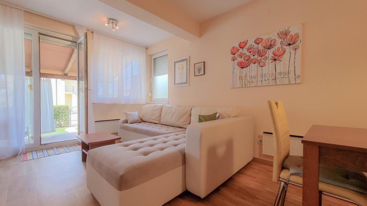 Apartamento Roko Novigrad Istria Exterior foto